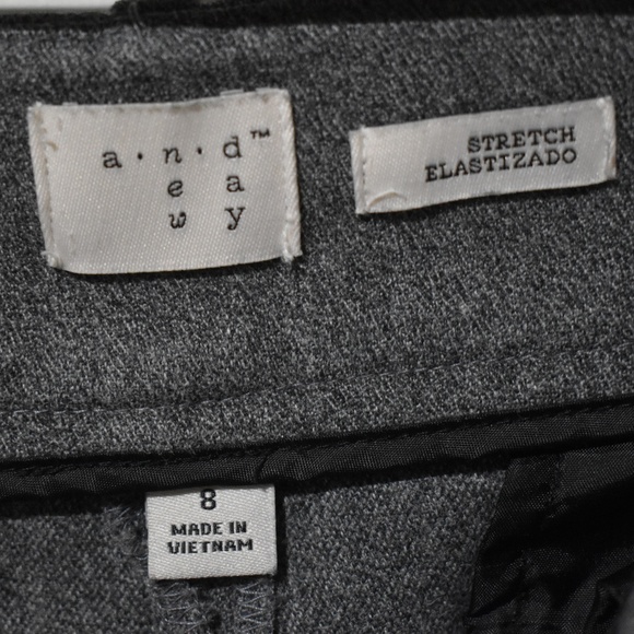 GRAY CROPPED PANTS - Picture 3 of 4